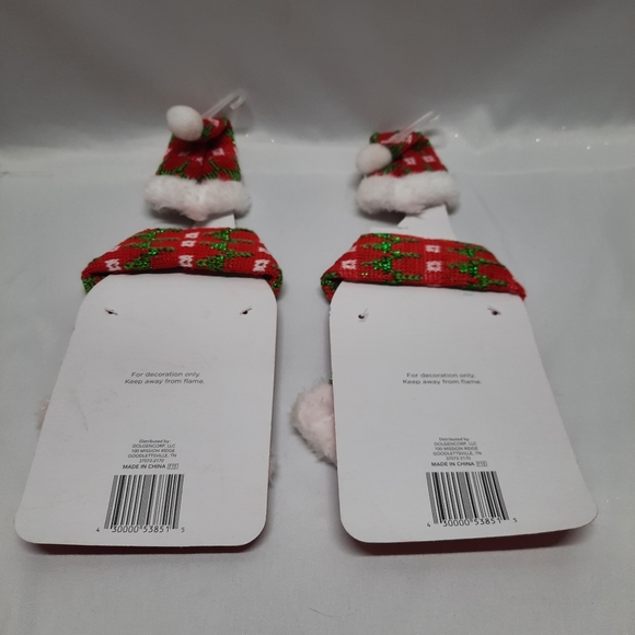 NEW Set of 4 Wine Bottle Decorations 2 Gnomes 2 Hat & Scarves - Picture 3 of 5